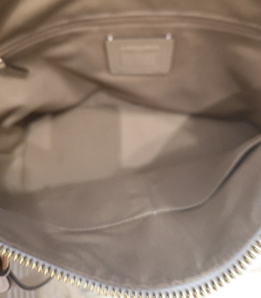 Coach Cream Gallery Leather Tote with Gold Logo - Picture 7 of 11